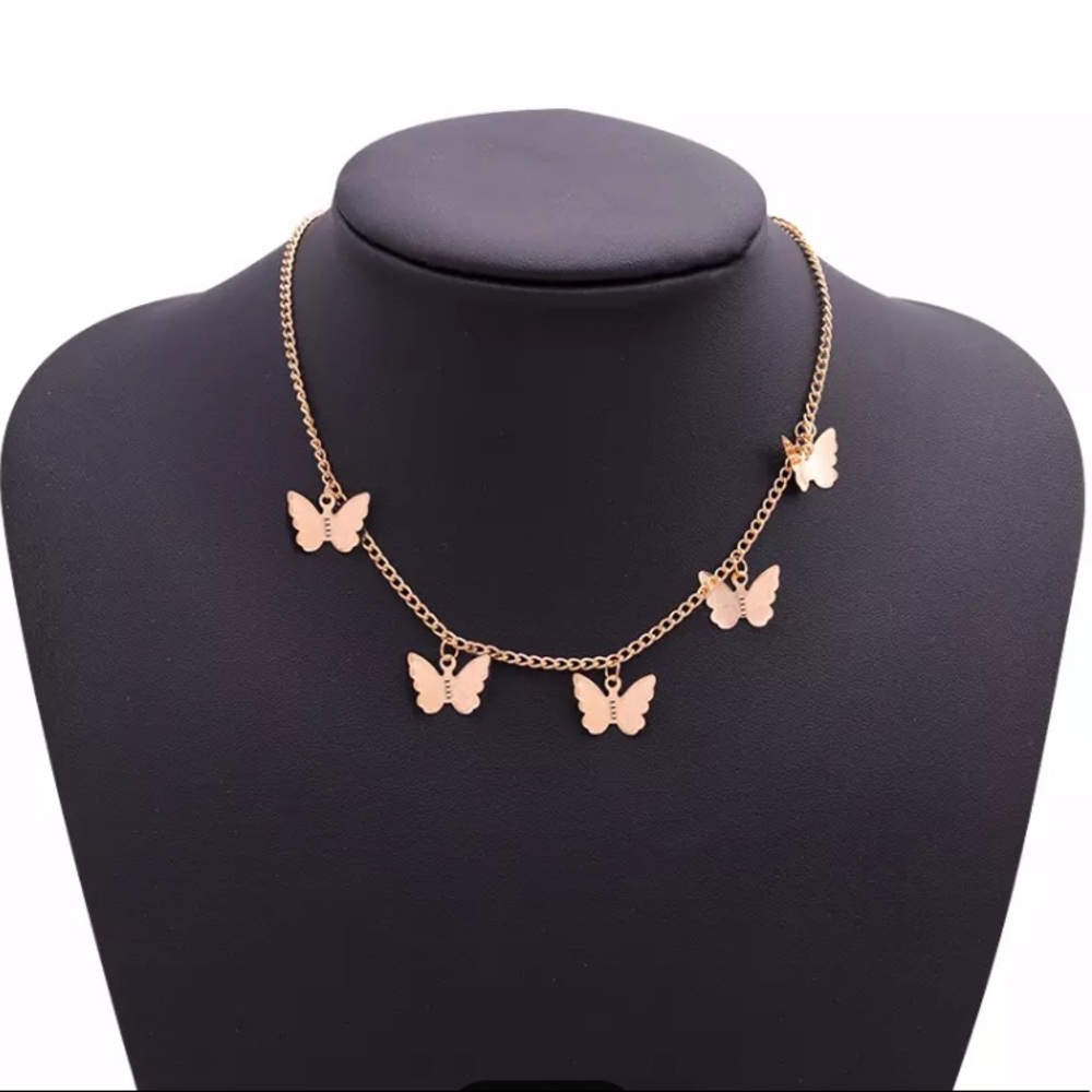 ⚜️[𝟯/$𝟭𝟴]⚜️5 Butterfly Charms Gold Choker NEW - Picture 5 of 11